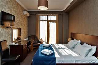 Отель Hotel Sololaki Тбилиси Стандартный двухместный номер с 2 отдельными кроватями-3