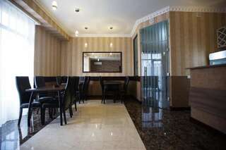 Отель Hotel Sololaki Тбилиси Стандартный двухместный номер с 2 отдельными кроватями-13